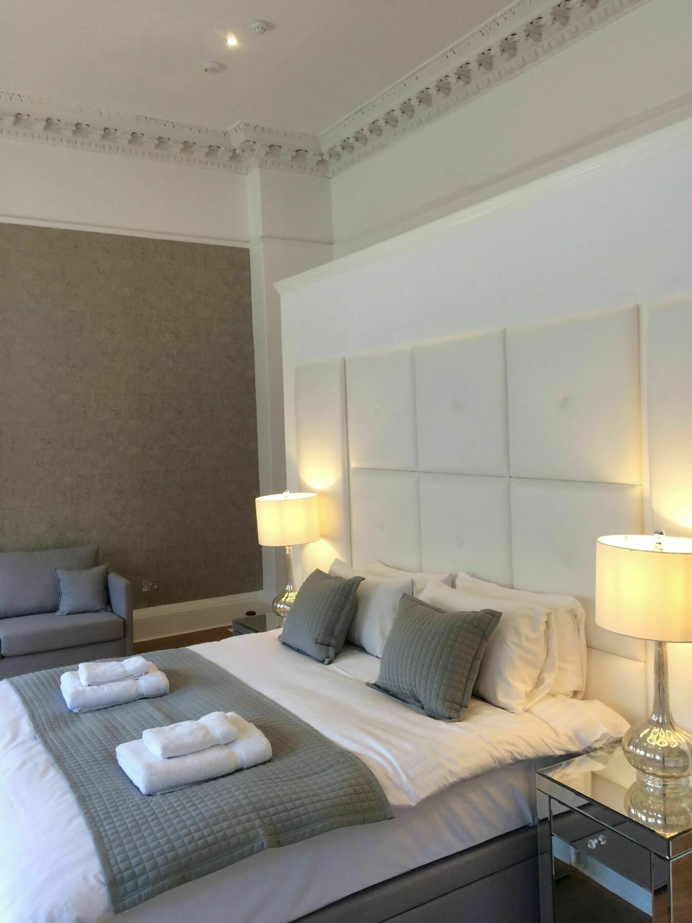 Hanover 71 Suites Единбург Екстер'єр фото